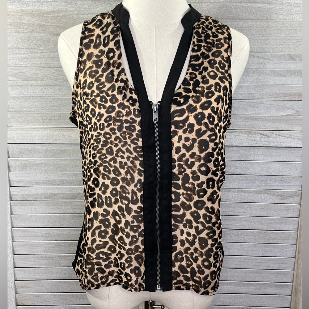 MATERIAL GIRL Sleeveless Blouse Leopard with Sheer Back-Medium